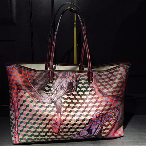 loup noir bags